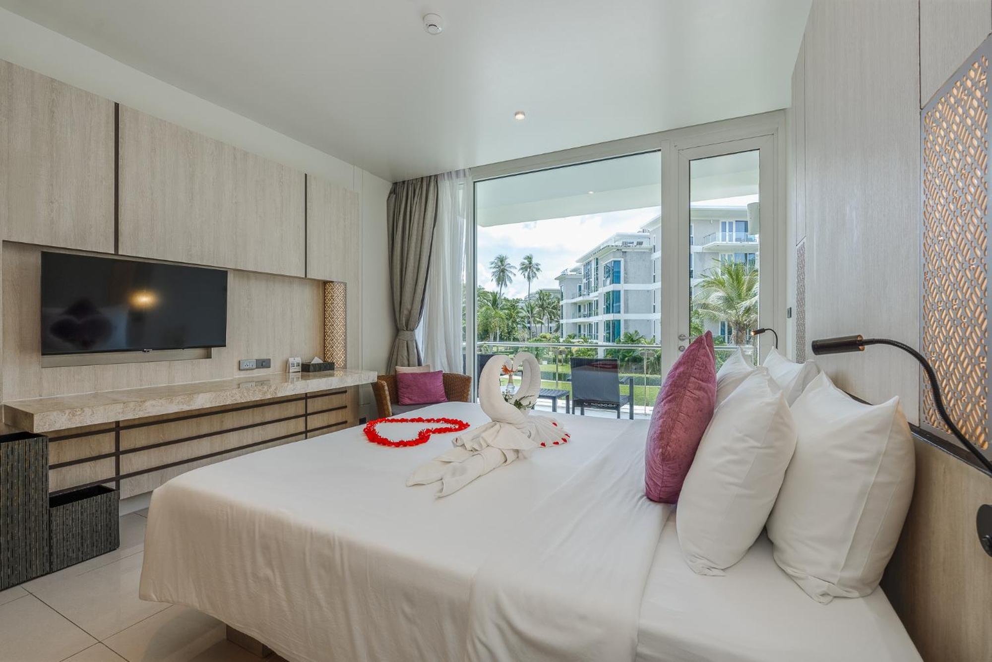 Splash Beach Resort, Maikhao Phuket - Sha Extra Plus Mai Khao Exterior photo Deluxe Ocean View