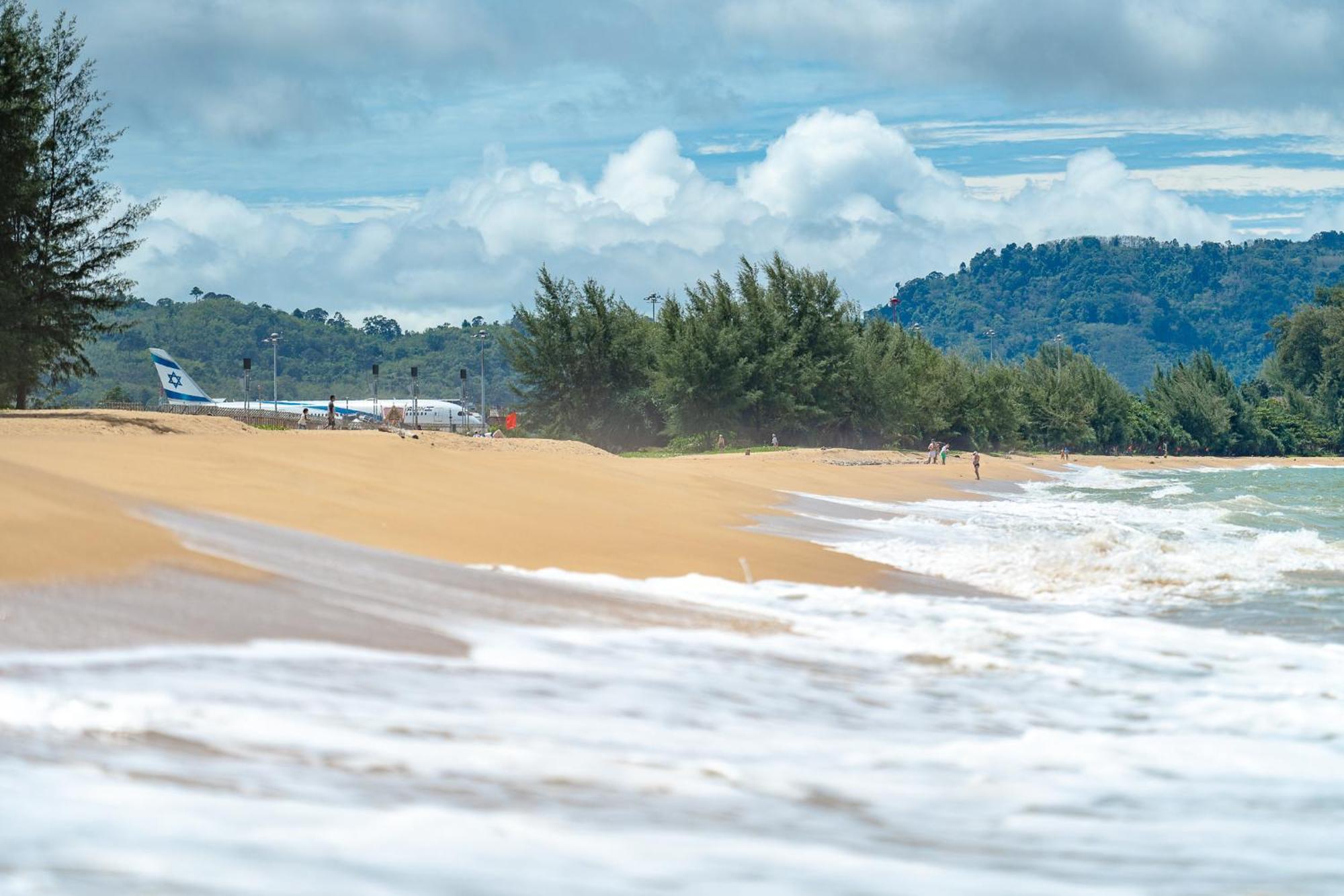 Splash Beach Resort, Maikhao Phuket - Sha Extra Plus Mai Khao Exterior photo Beach at the resort