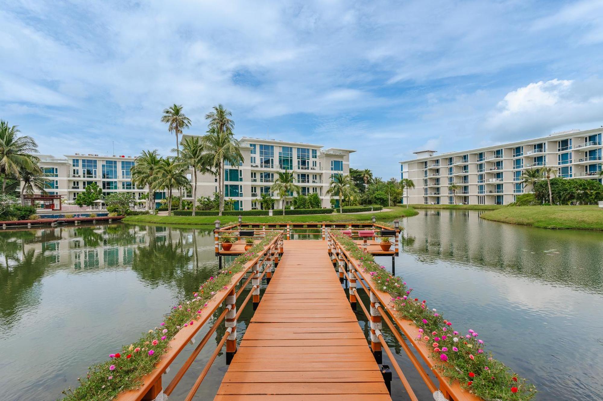 Splash Beach Resort, Maikhao Phuket - Sha Extra Plus Mai Khao Exterior photo The Village at Hua Hin Resort