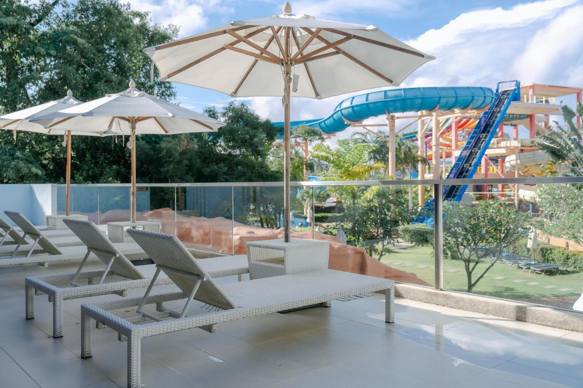Splash Beach Resort, Maikhao Phuket - Sha Extra Plus Mai Khao Exterior photo The water park