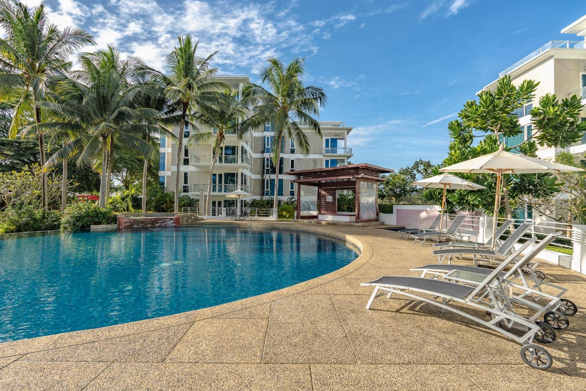 Splash Beach Resort, Maikhao Phuket - Sha Extra Plus Mai Khao Exterior photo The swimming pool at the resort